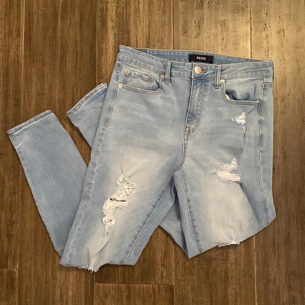 Aeropostale Size 10 High-Rise Distressed Jegging